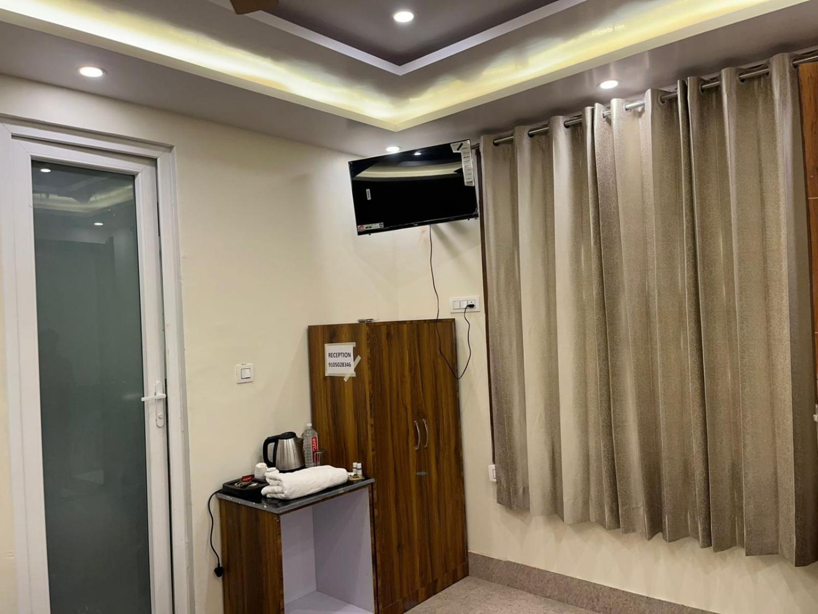 Hotel Grand Safari Kotdwāra المظهر الخارجي الصورة