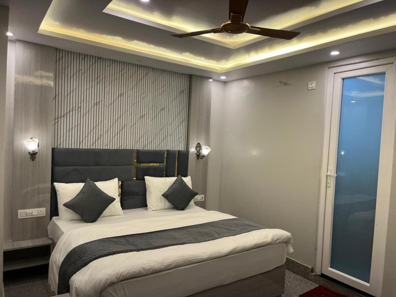 Hotel Grand Safari Kotdwāra المظهر الخارجي الصورة