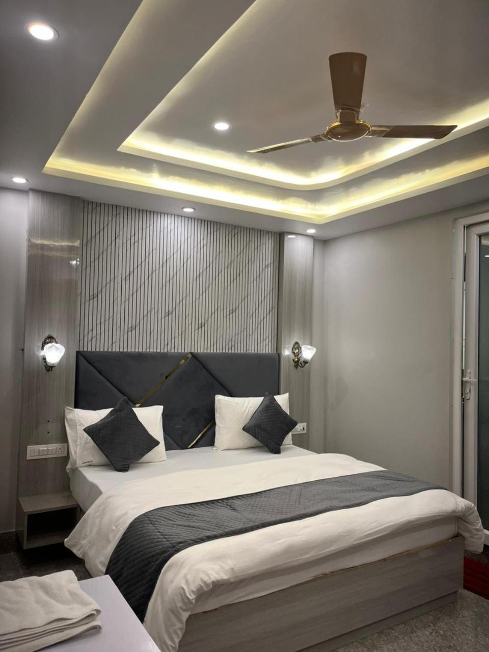 Hotel Grand Safari Kotdwāra المظهر الخارجي الصورة