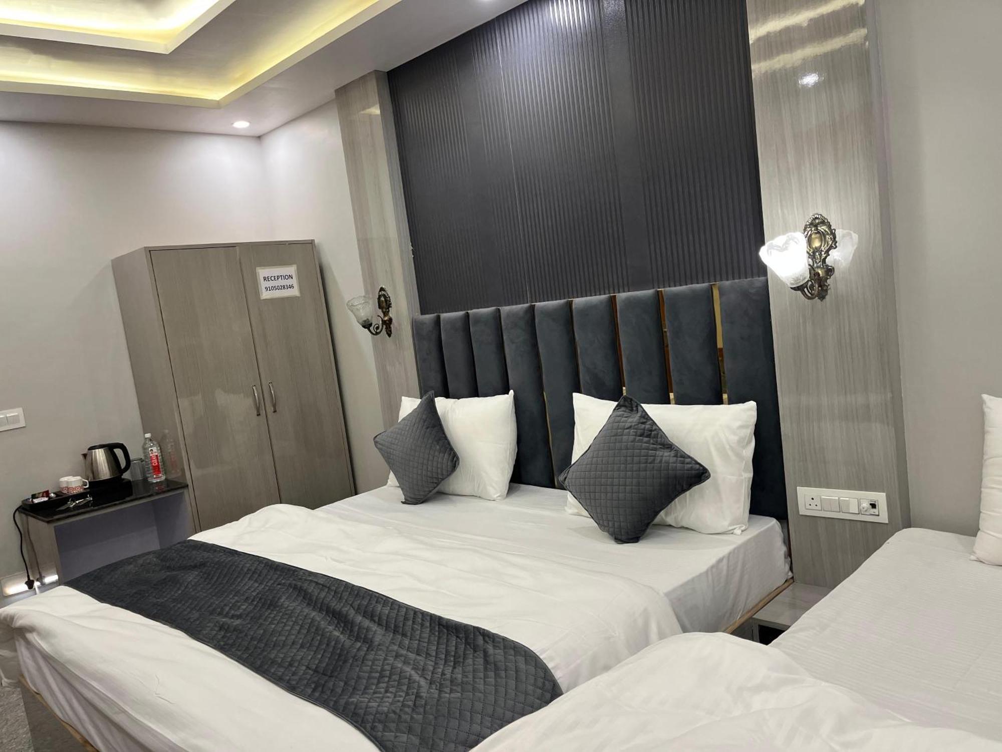 Hotel Grand Safari Kotdwāra المظهر الخارجي الصورة